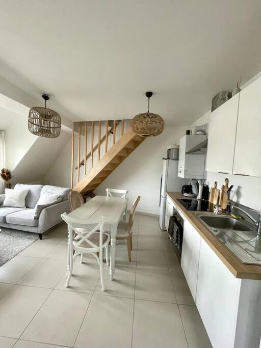 Apartment Deux A 150m *